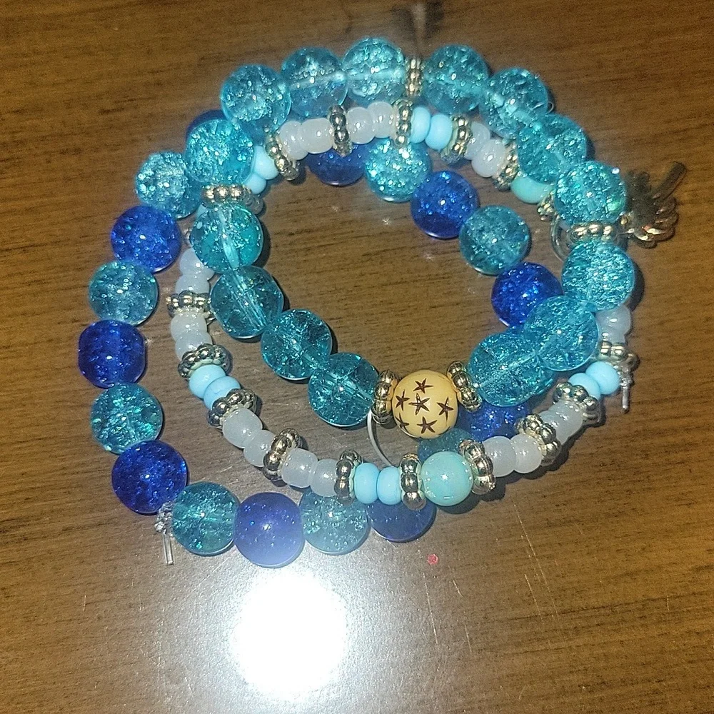 Bracelets - Picture 1 of 2